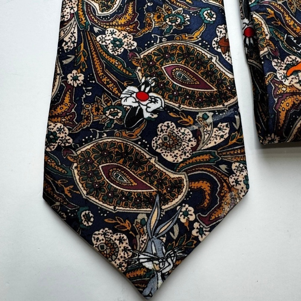 Vintage 1994 Looney Tunes Mania Paisley Tie Navy Blue Bugs Bunny Daffy Duck Taz